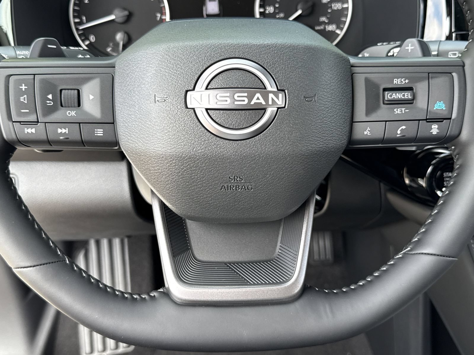 New 2026 Nissan Pathfinder SV w/ SV Premium Package FWD image 11