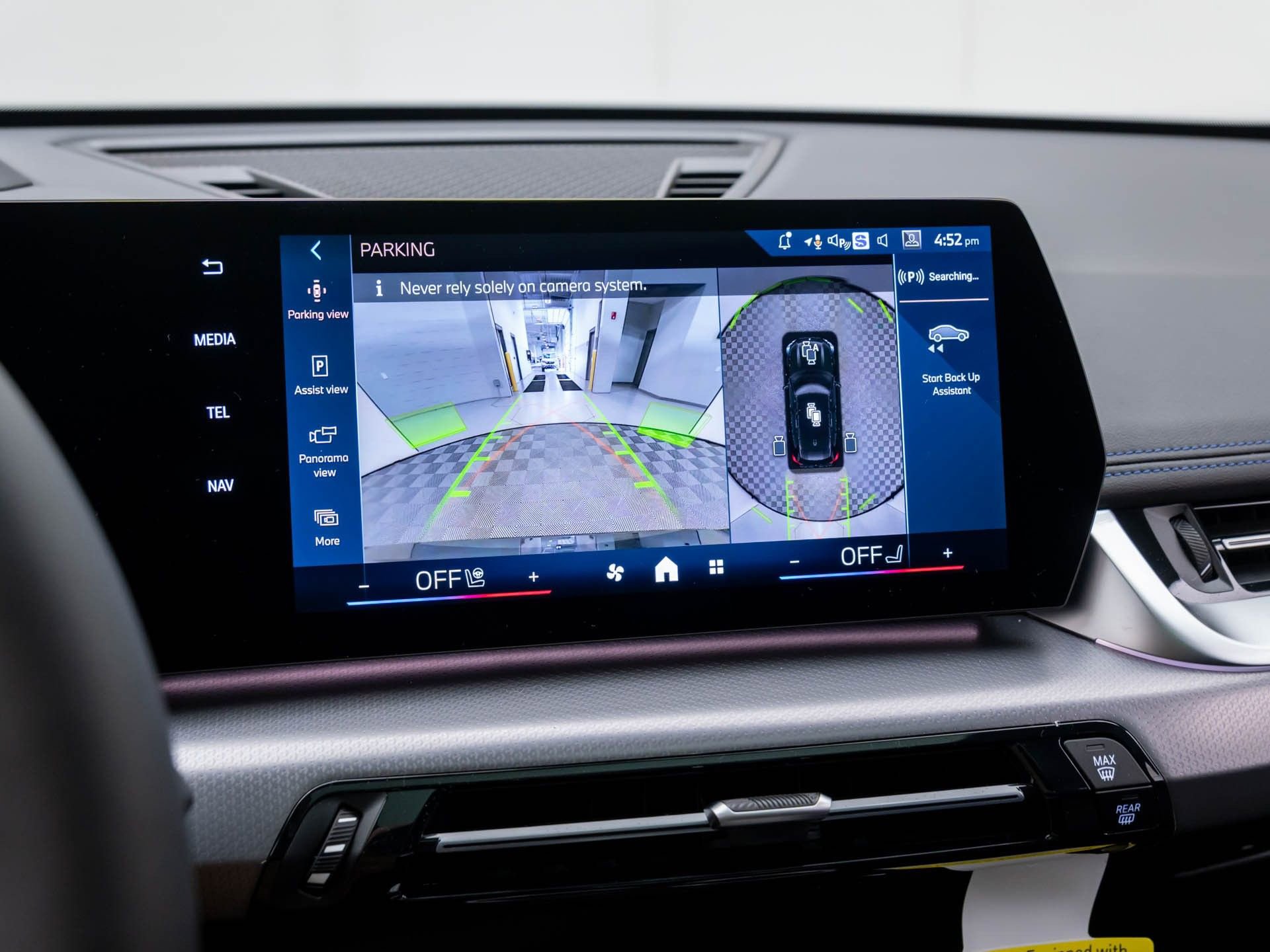 Certified 2025 BMW X1 xDrive28i w/ Technology Package image 24