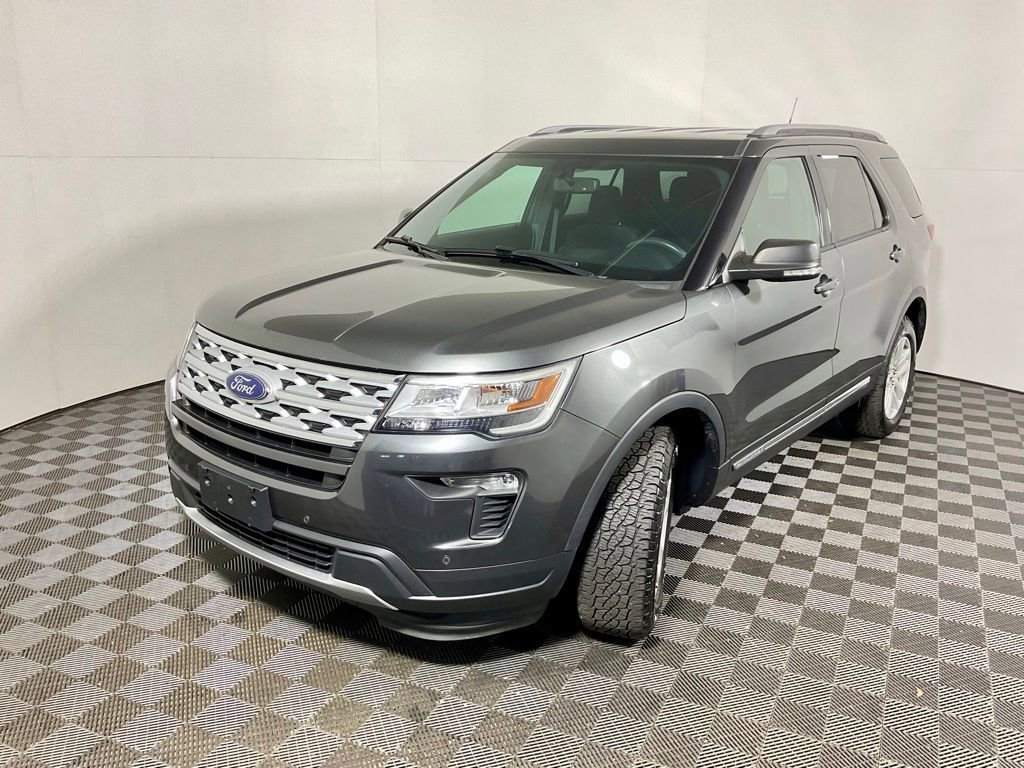 Used 2019 Ford Explorer XLT w/ Equipment Group 201A AWD/4WD image 11