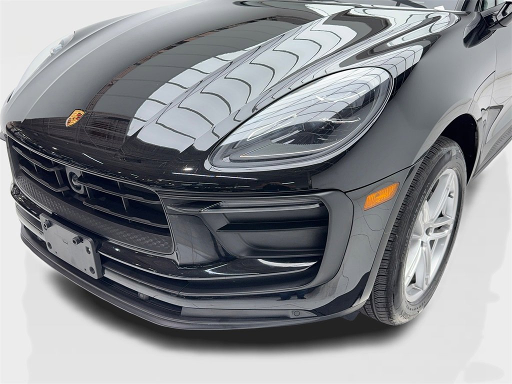 Used 2024 Porsche Macan image 5