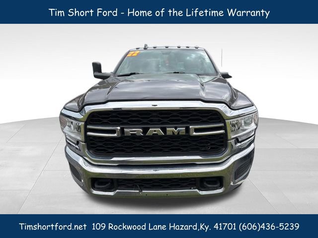 Used 2022 RAM 3500 Tradesman w/ Chrome Appearance Group AWD/4WD image 14