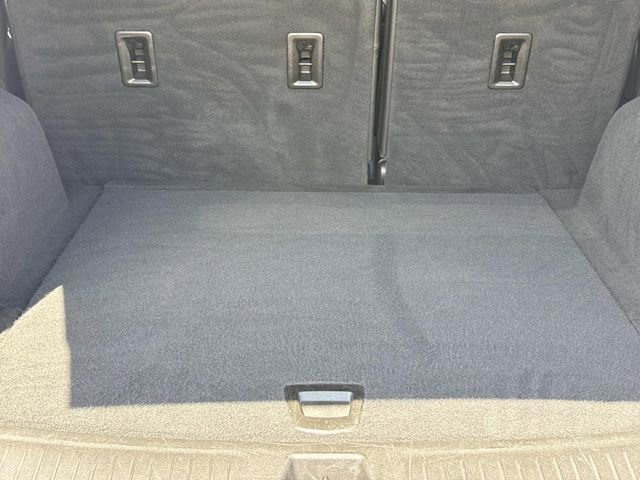 Used 2022 Cadillac XT5 Luxury w/ LPO, Floor Liner Package FWD image 18