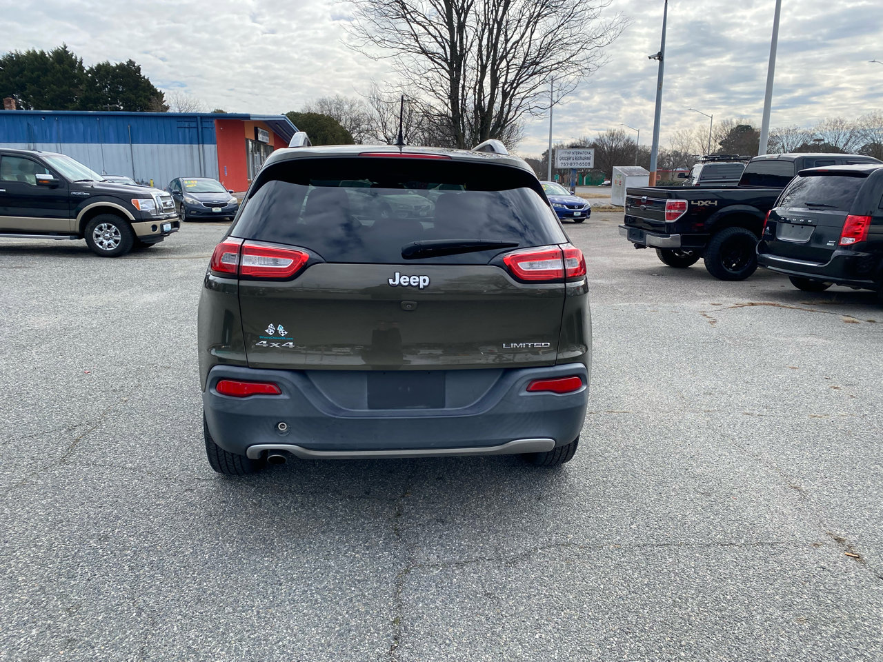 Used 2015 Jeep Cherokee Limited image 8