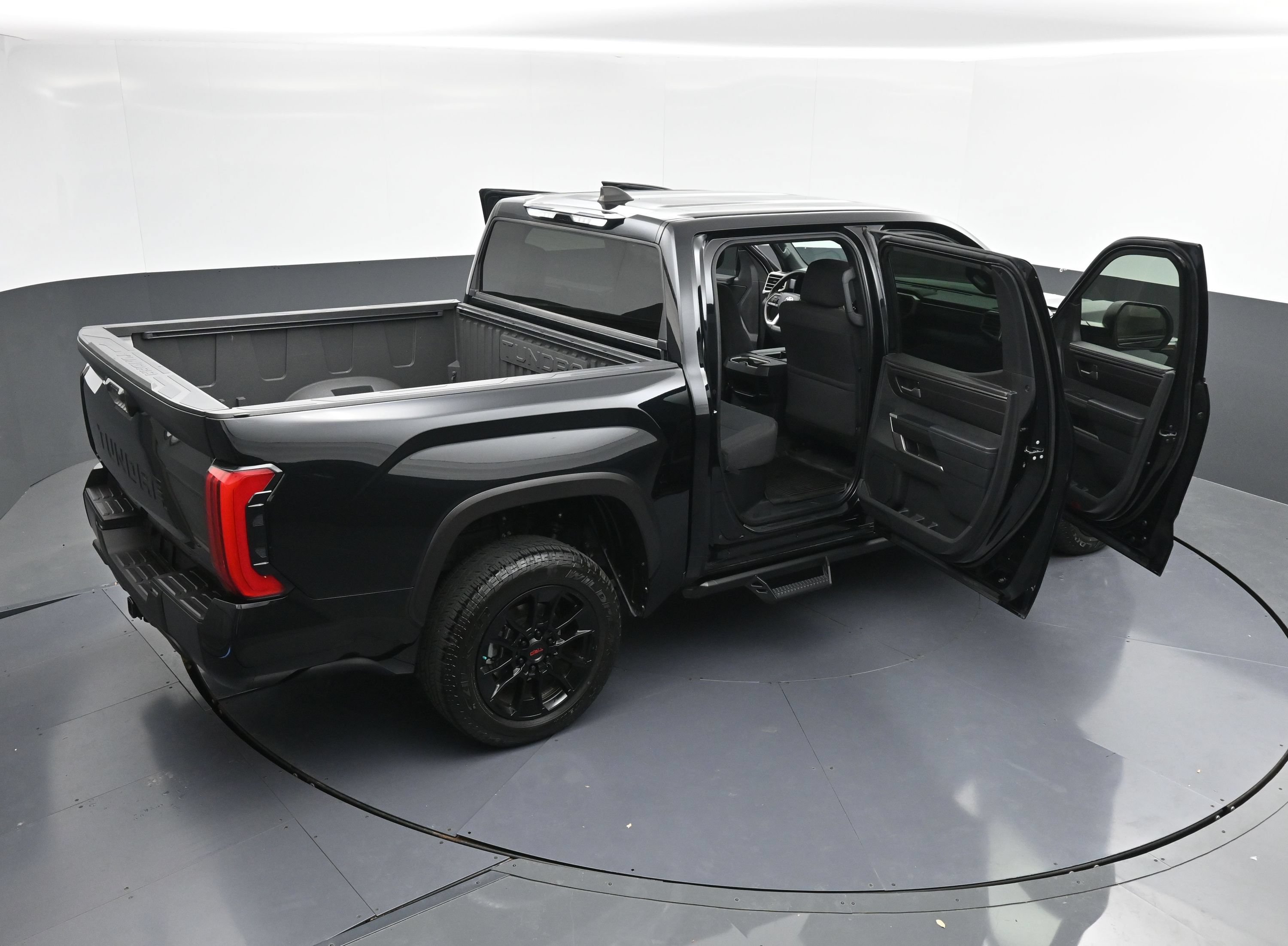 Used 2025 Toyota Tundra SR5 AWD/4WD image 45
