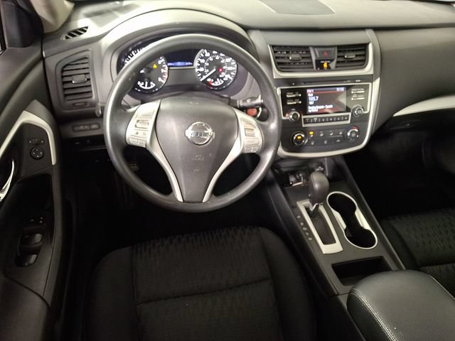 Used 2018 Nissan Altima 2.5 S w/ S Convenience Package FWD image 2