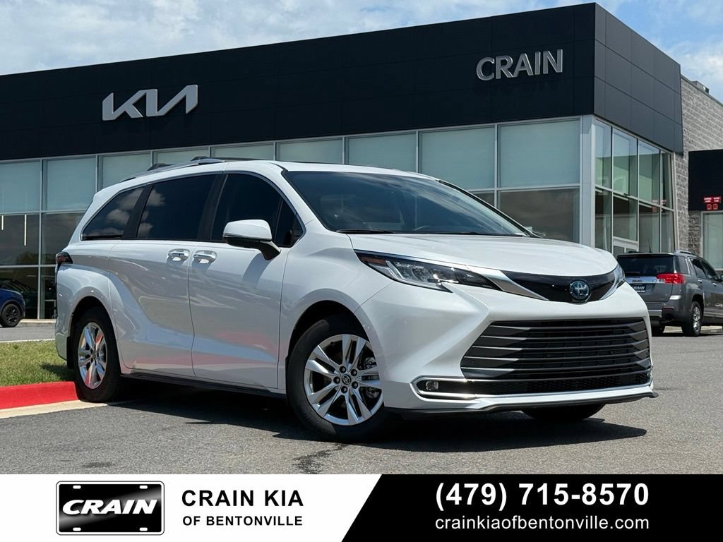 Used 2023 Toyota Sienna Limited