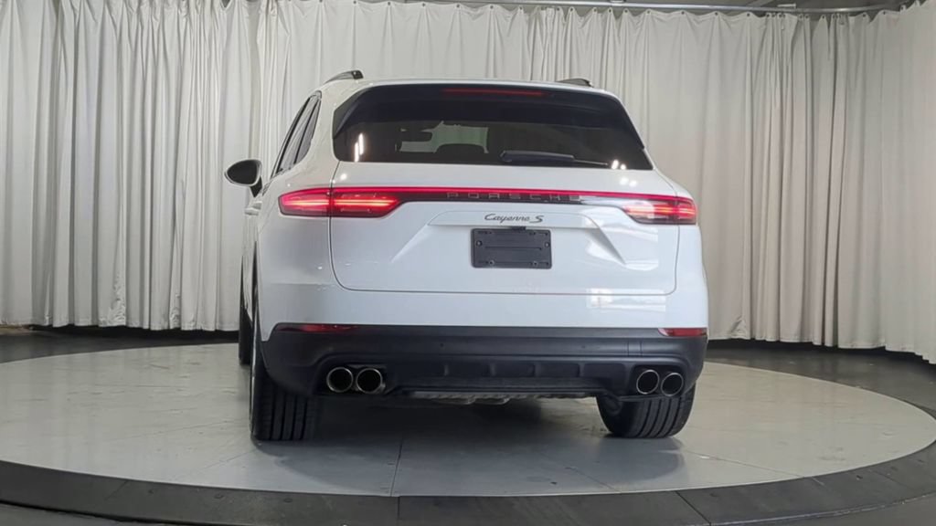 Used 2019 Porsche Cayenne S AWD/4WD image 8
