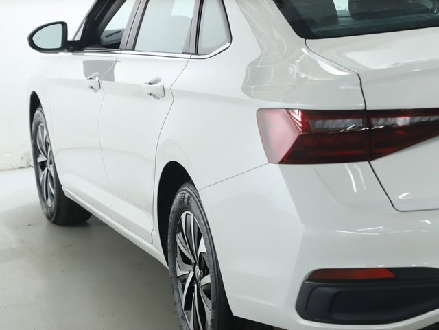Certified 2025 Volkswagen Jetta S image 39