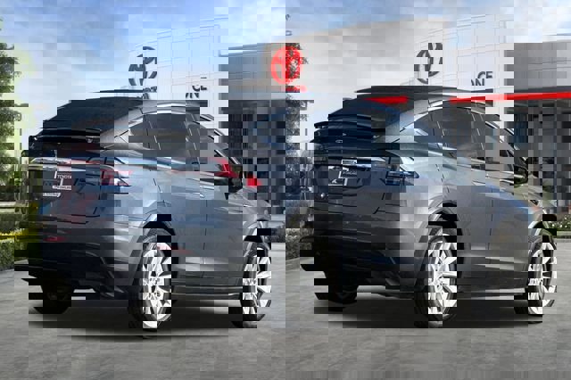 Used 2018 Tesla Model X 75D image 4