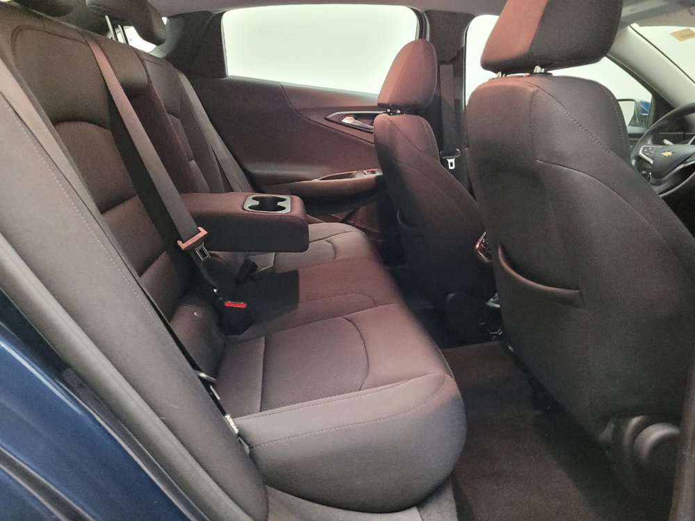 Used 2022 Chevrolet Malibu LT FWD image 19