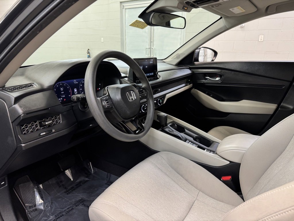 Used 2024 Honda Accord EX image 12