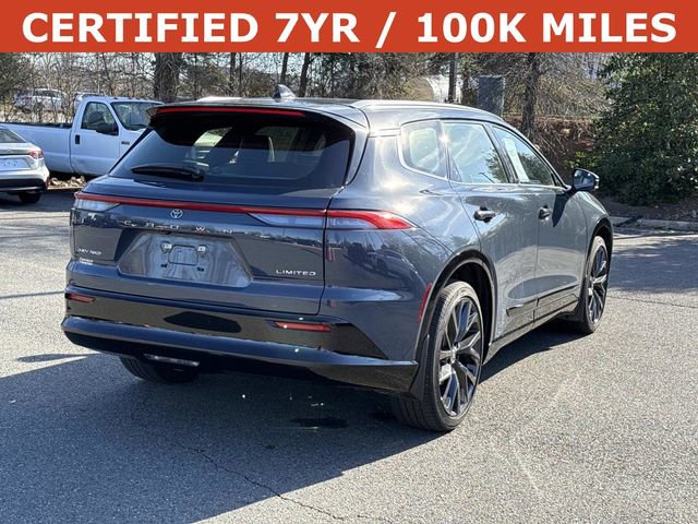 Used 2025 Toyota Crown Signia Limited image 2