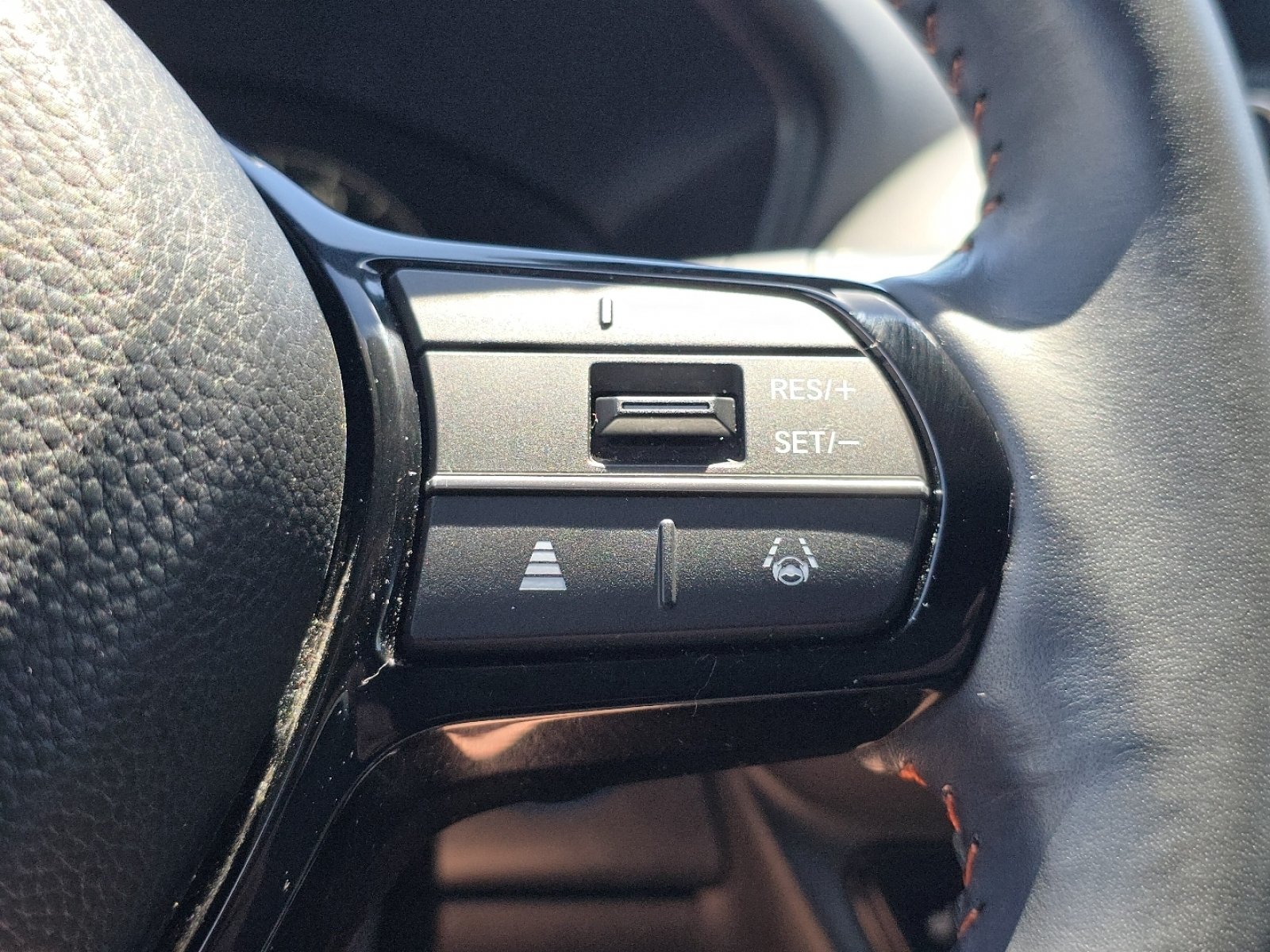 Certified 2024 Honda HR-V Sport image 9