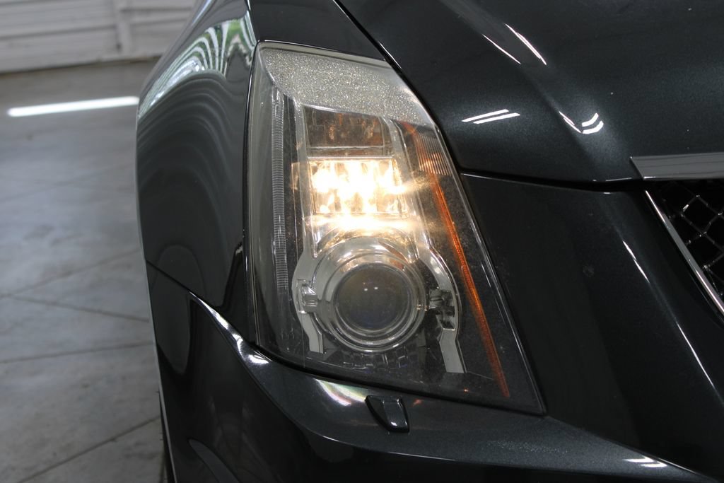 Used 2015 Cadillac CTS V RWD image 12