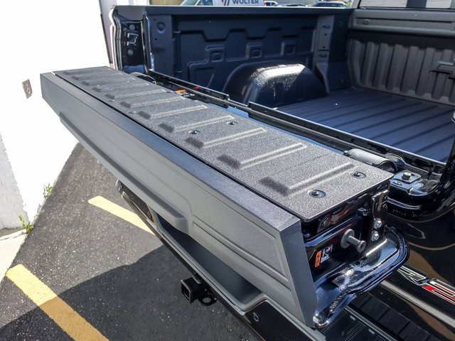 New 2026 Chevrolet Silverado 1500 ZR2 image 12