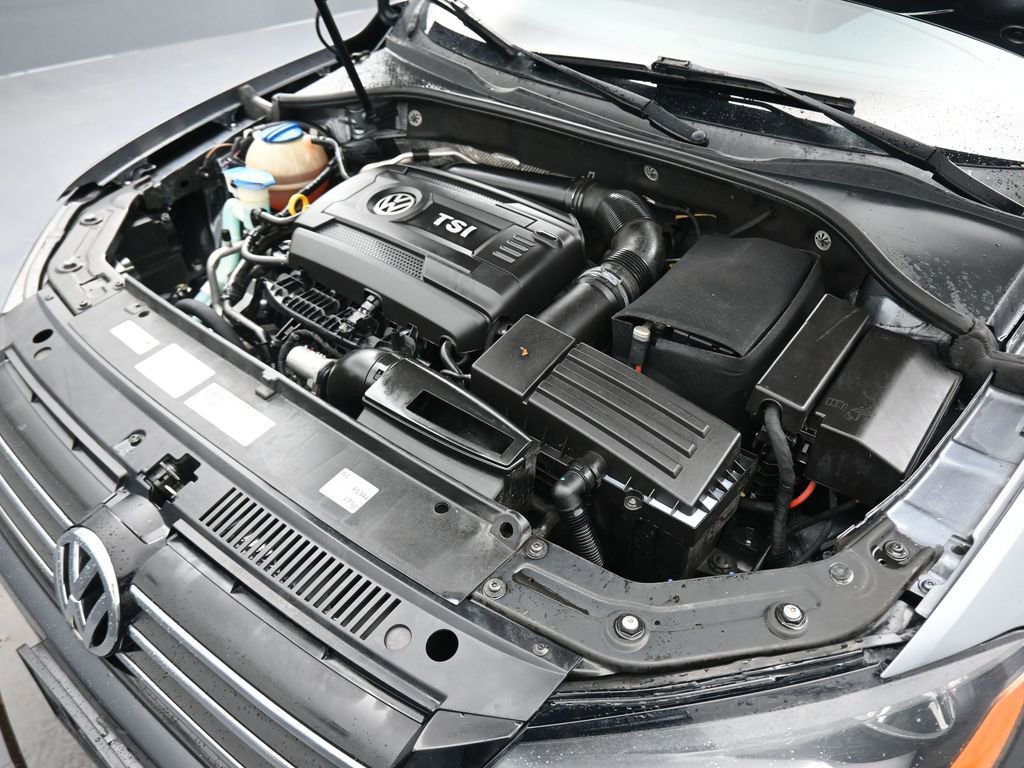 Used 2014 Volkswagen Passat 1.8T Wolfsburg Edition image 43