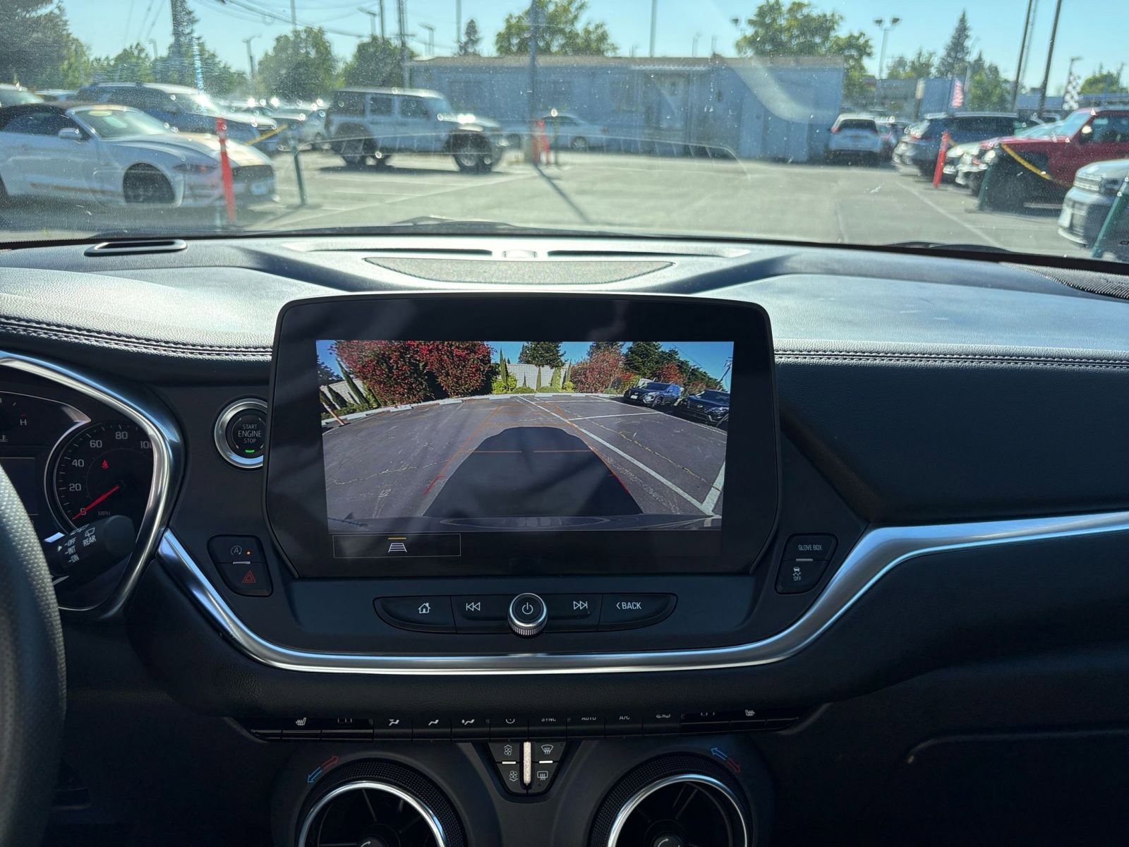 Used 2025 Chevrolet Blazer LT image 25