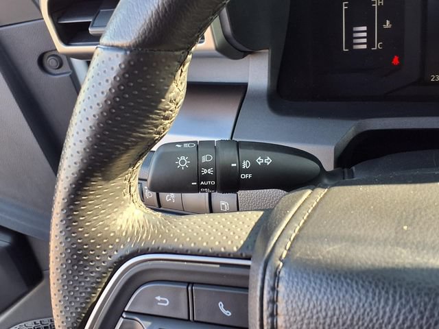 Used 2025 Toyota 4Runner SR5 AWD/4WD image 34