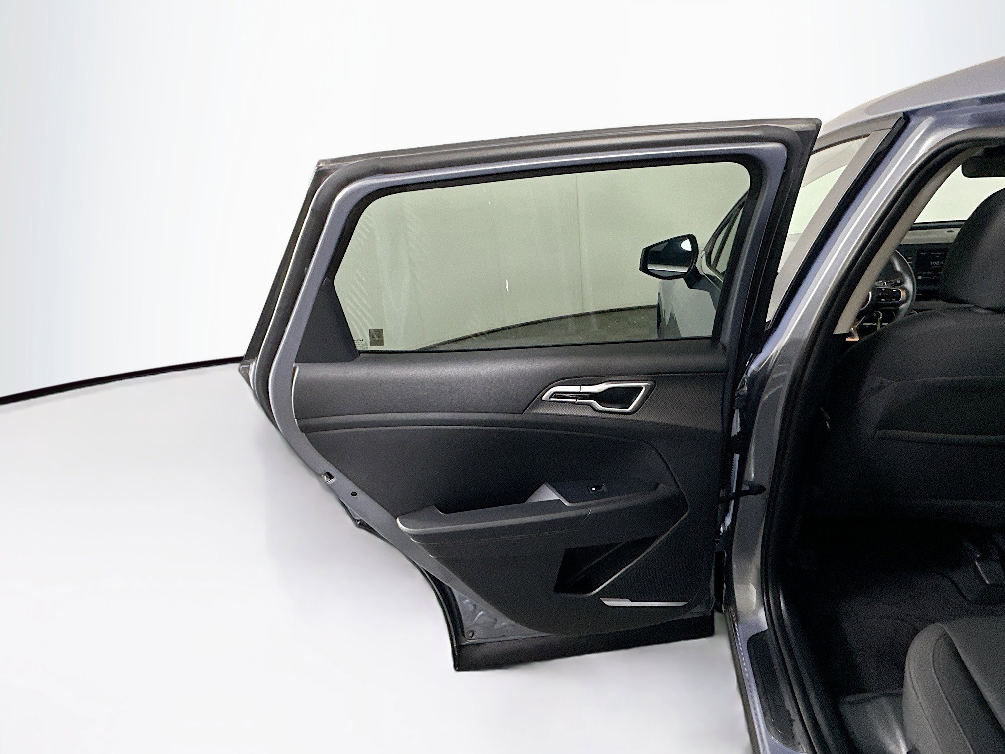 Used 2025 Kia Sportage LX image 26