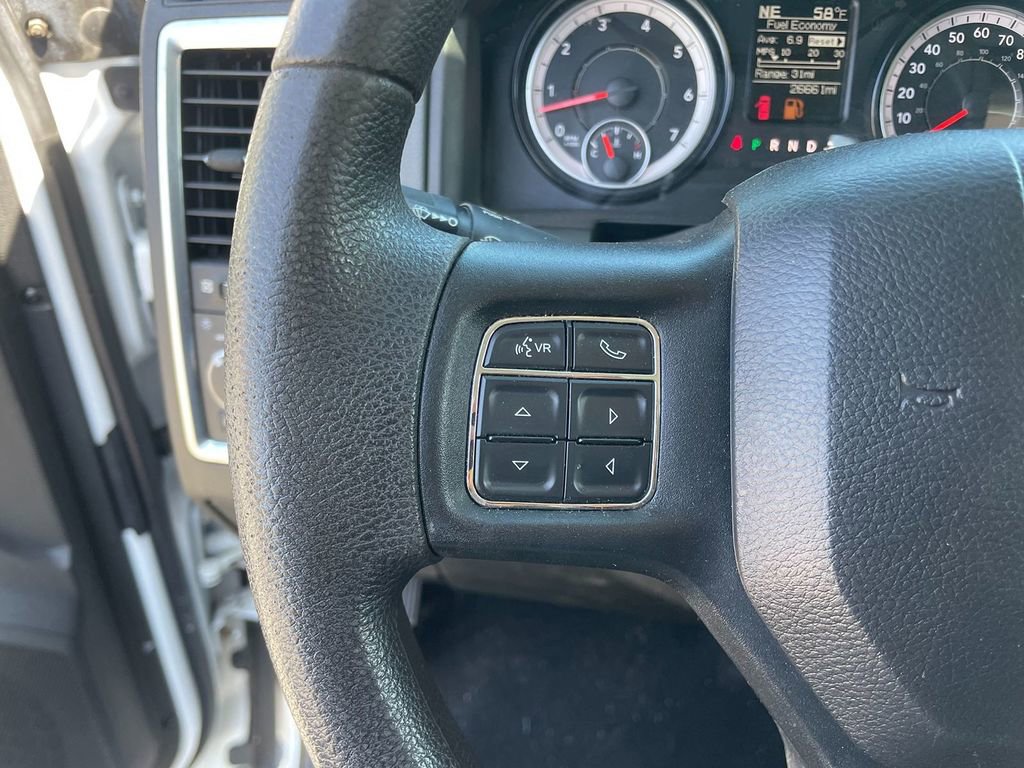 Used 2019 RAM 1500 Classic SLT AWD/4WD image 16