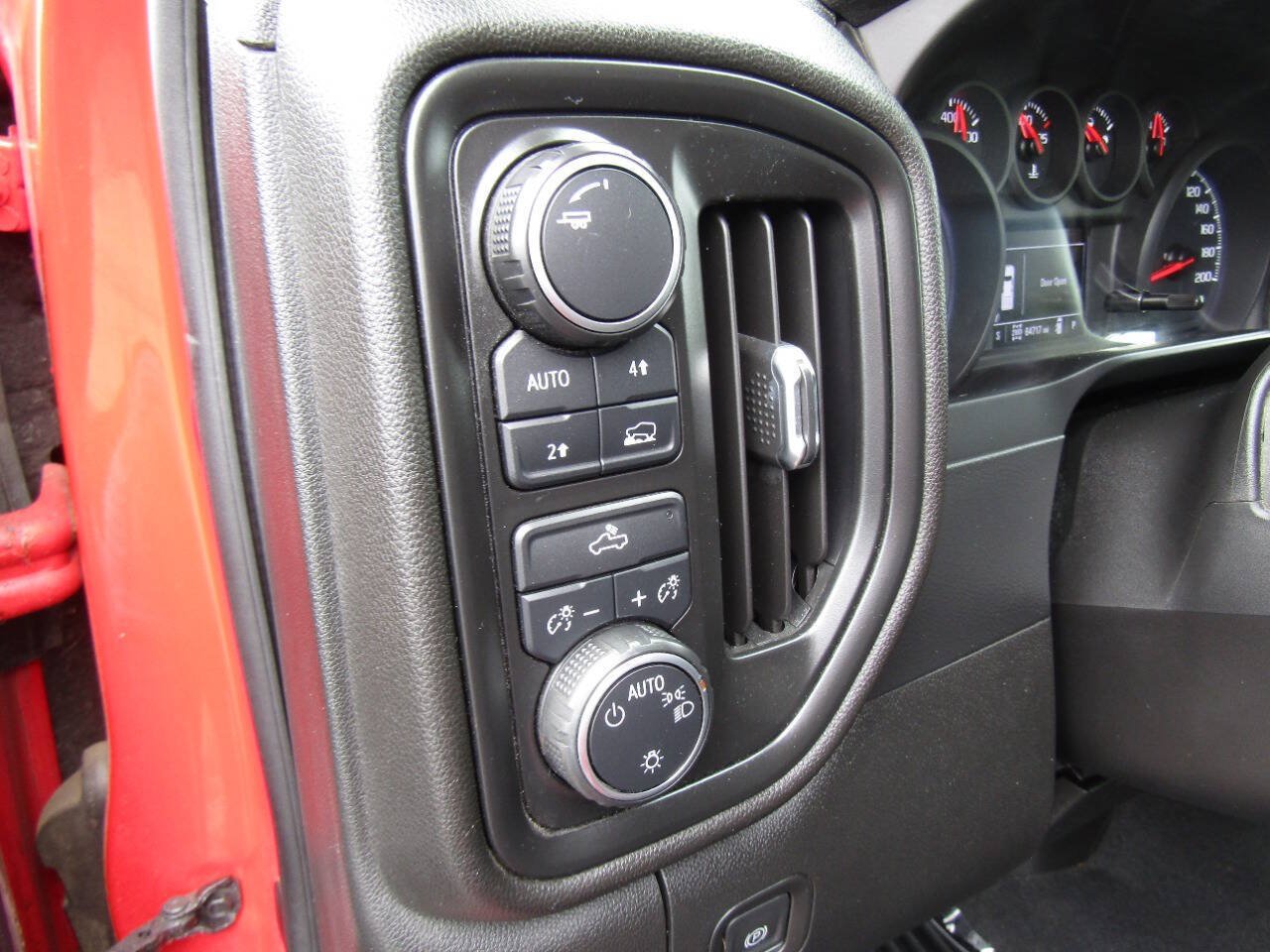 Used 2019 Chevrolet Silverado 1500 Custom w/ Custom Value Package AWD/4WD image 20