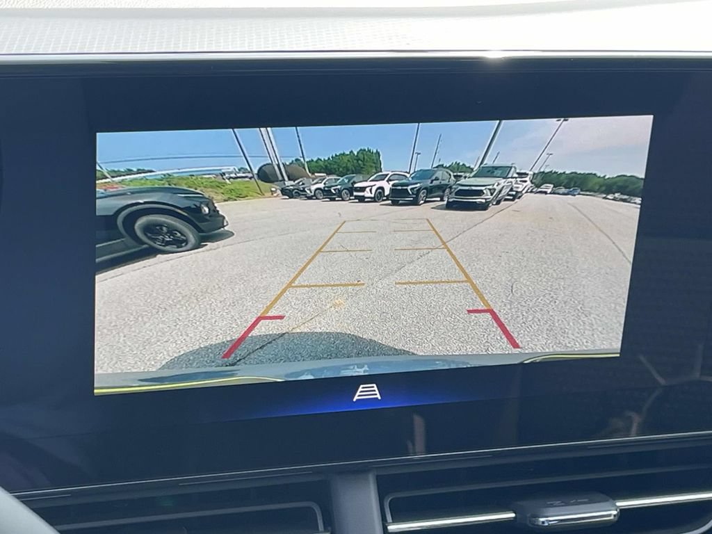 New 2026 Chevrolet Trax LT w/ Driver Confidence Package FWD image 16