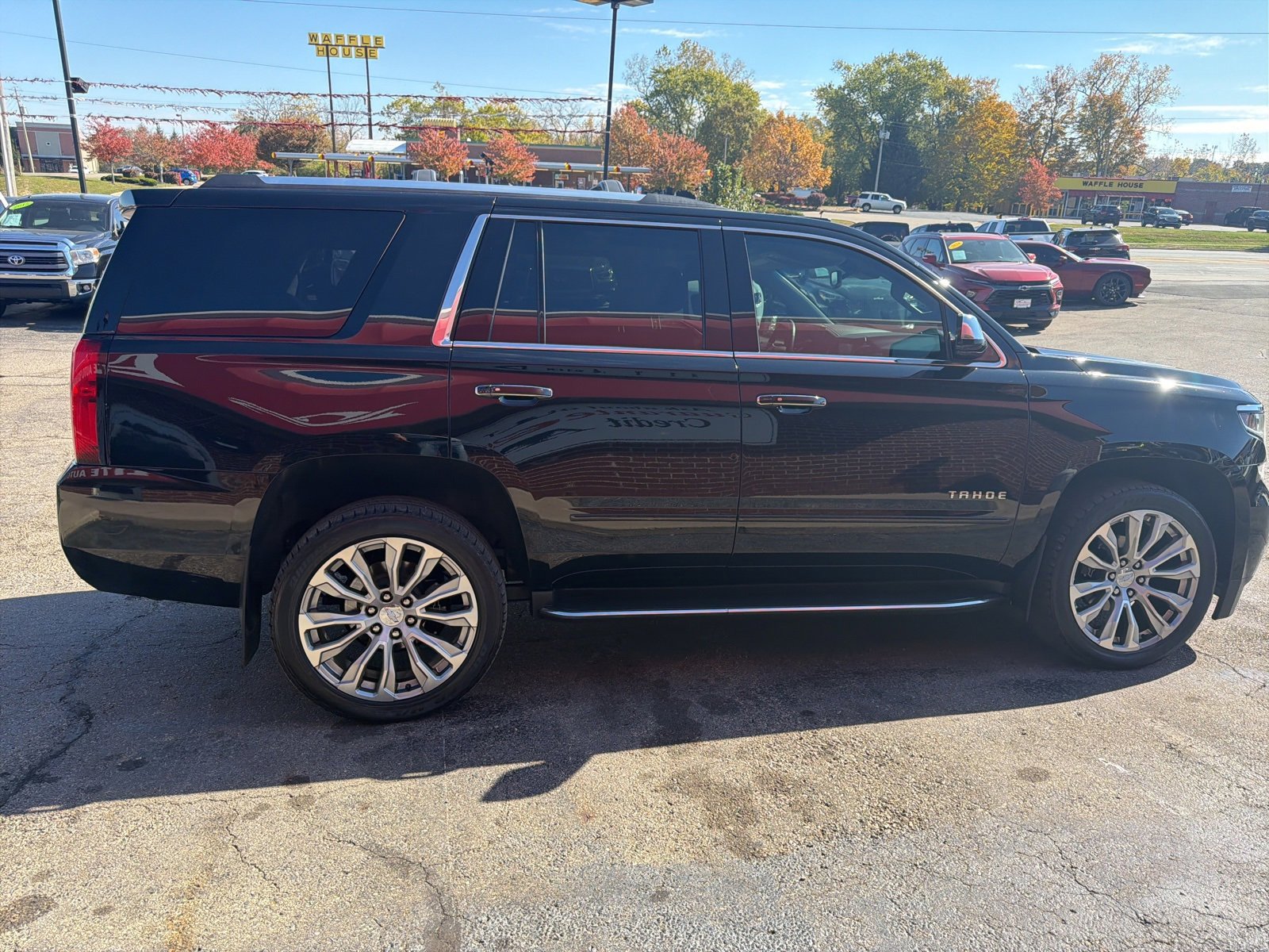 Used 2018 Chevrolet Tahoe Premier image 7