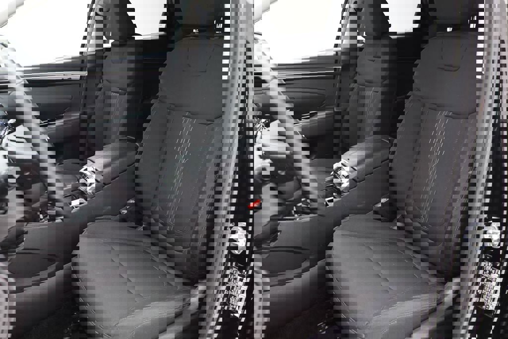 Used 2022 Hyundai Tucson XRT w/ Cargo Package image 14