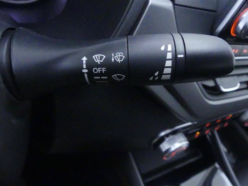 Used 2024 Nissan Altima 2.5 SR FWD image 19