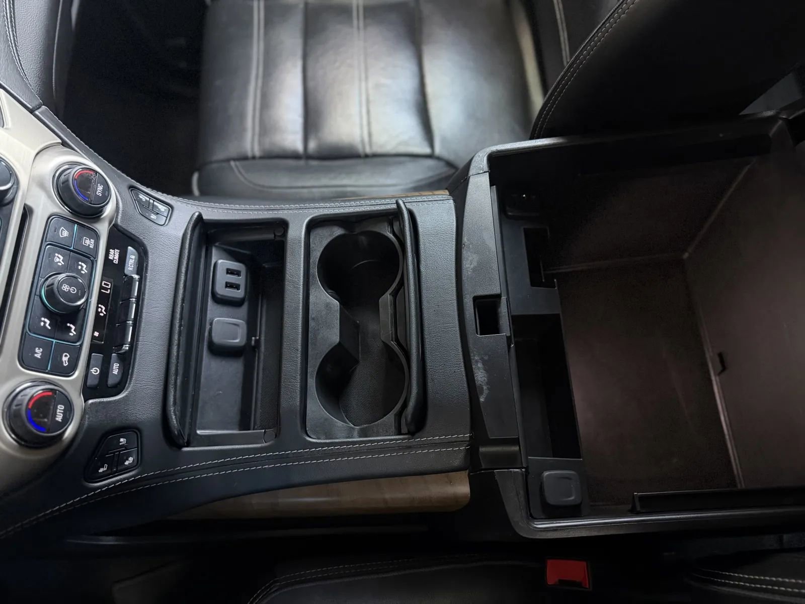 Used 2018 GMC Yukon XL Denali w/ Open Road Package image 41