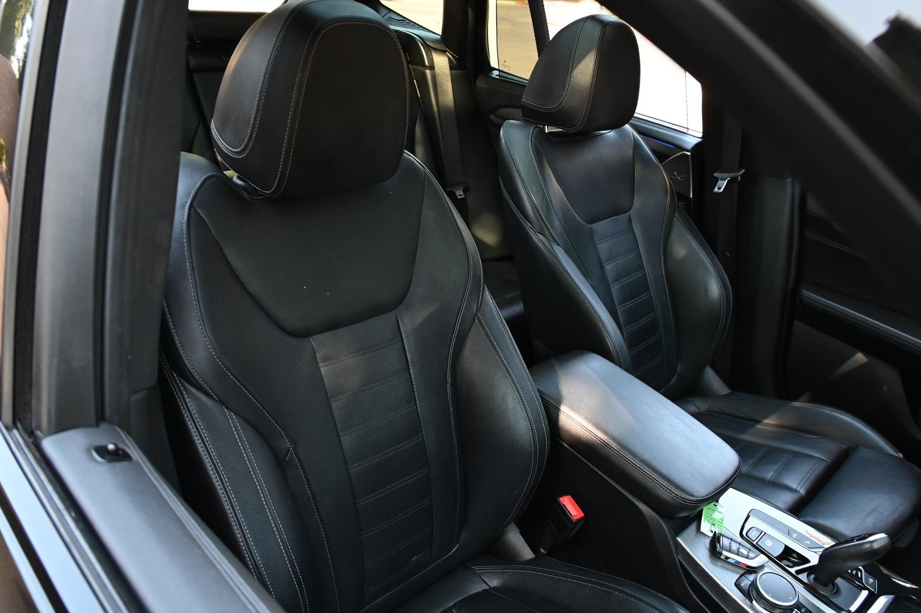 Used 2018 BMW X3 xDrive30i w/ M Sport Package AWD/4WD image 12