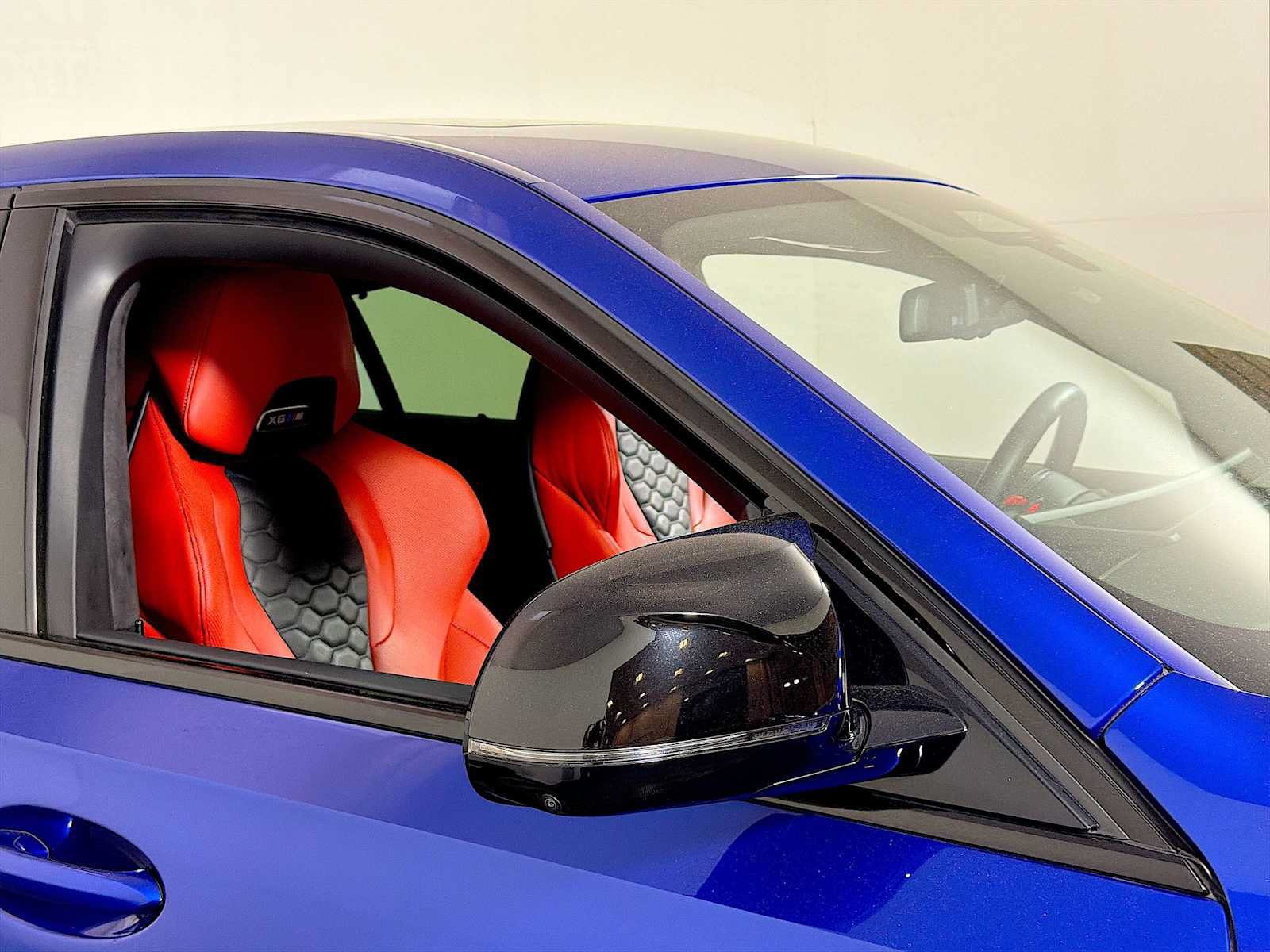 Used 2024 BMW X6 M Competition w/ Executive Package AWD/4WD image 30