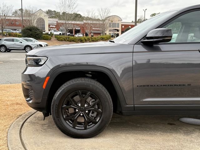Certified 2024 Jeep Grand Cherokee L Laredo image 10