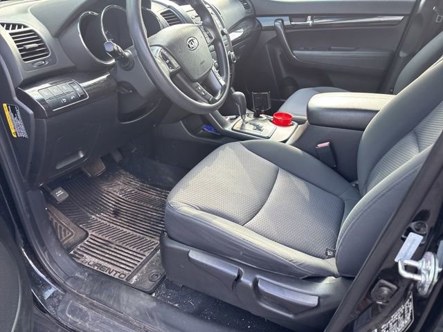 Used 2012 Kia Sorento LX w/ V6 Convenience Pkg image 11