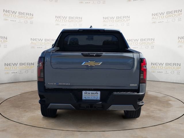 New 2026 Chevrolet Silverado EV LT w/ Premium Package AWD/4WD image 4