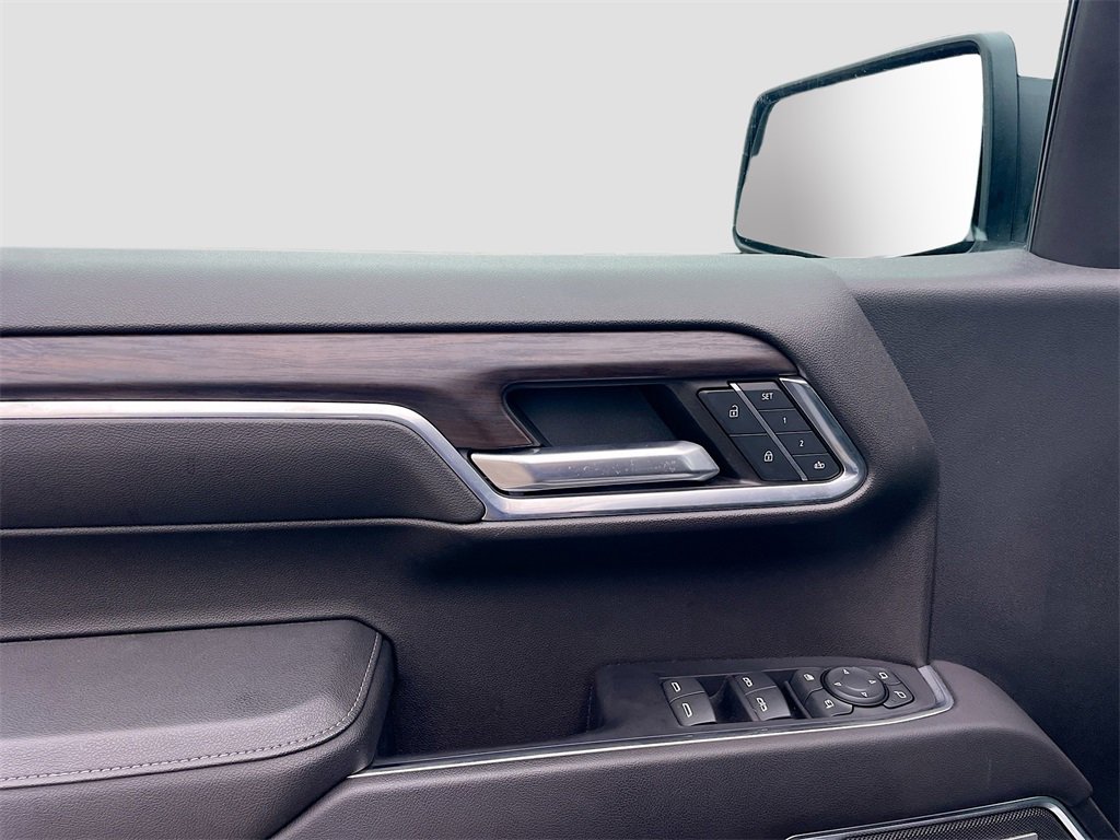 Used 2023 GMC Sierra 1500 SLT image 9