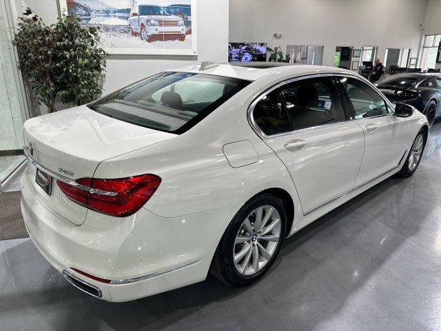 Used 2017 BMW 740i xDrive AWD/4WD image 2