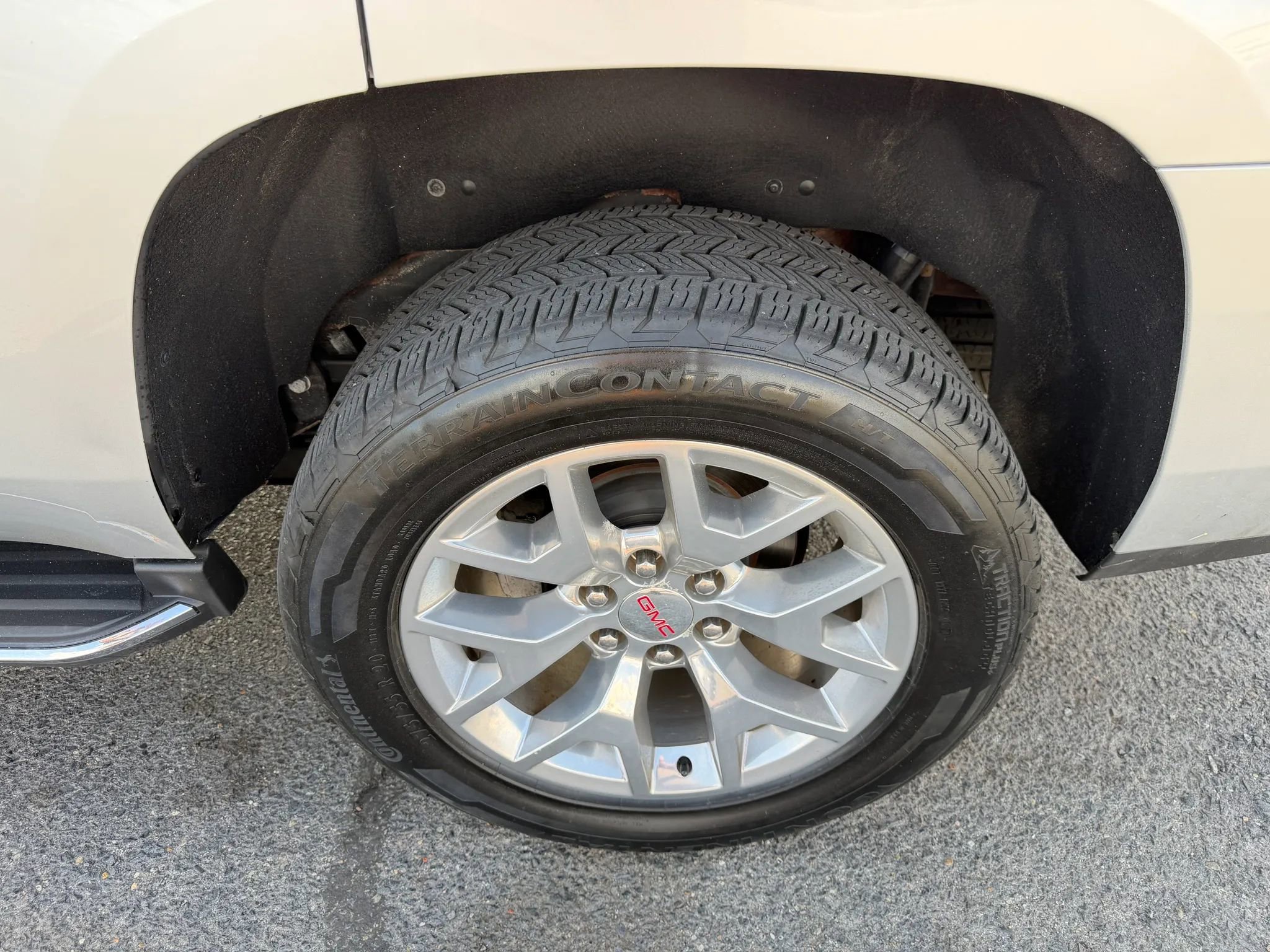 Used 2017 GMC Yukon SLT RWD image 21