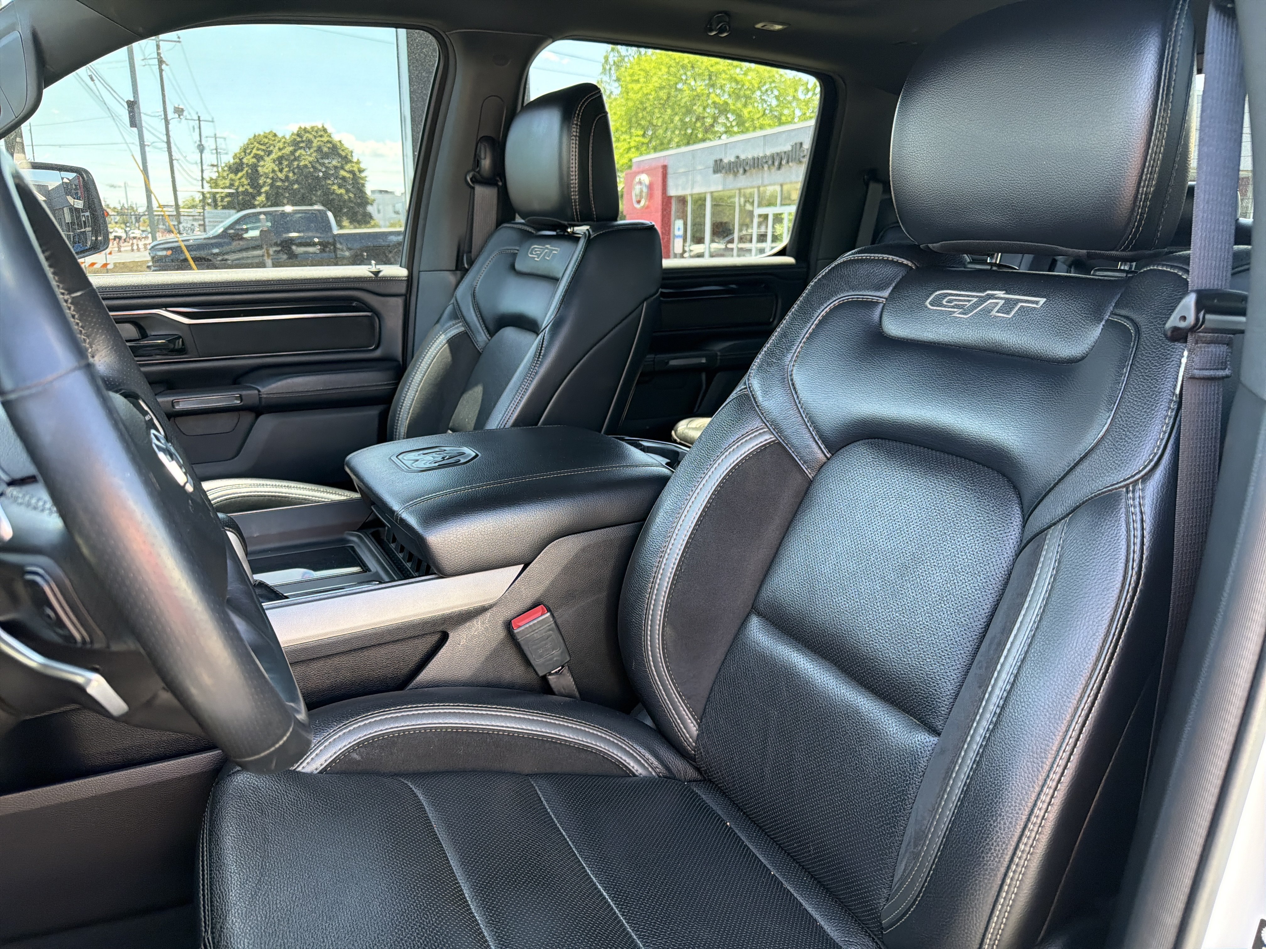 Certified 2022 RAM 1500 Laramie AWD/4WD image 16