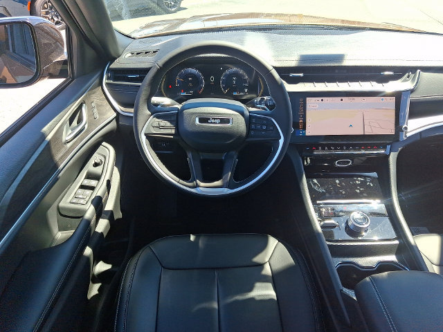 New 2026 Jeep Grand Cherokee Limited w/ Limited Altitude Package AWD/4WD image 8
