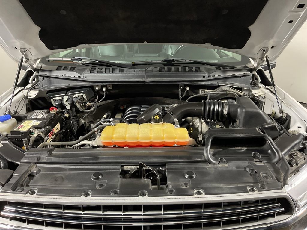 Used 2018 Ford F150 Lariat w/ Equipment Group 502A Luxury AWD/4WD image 11