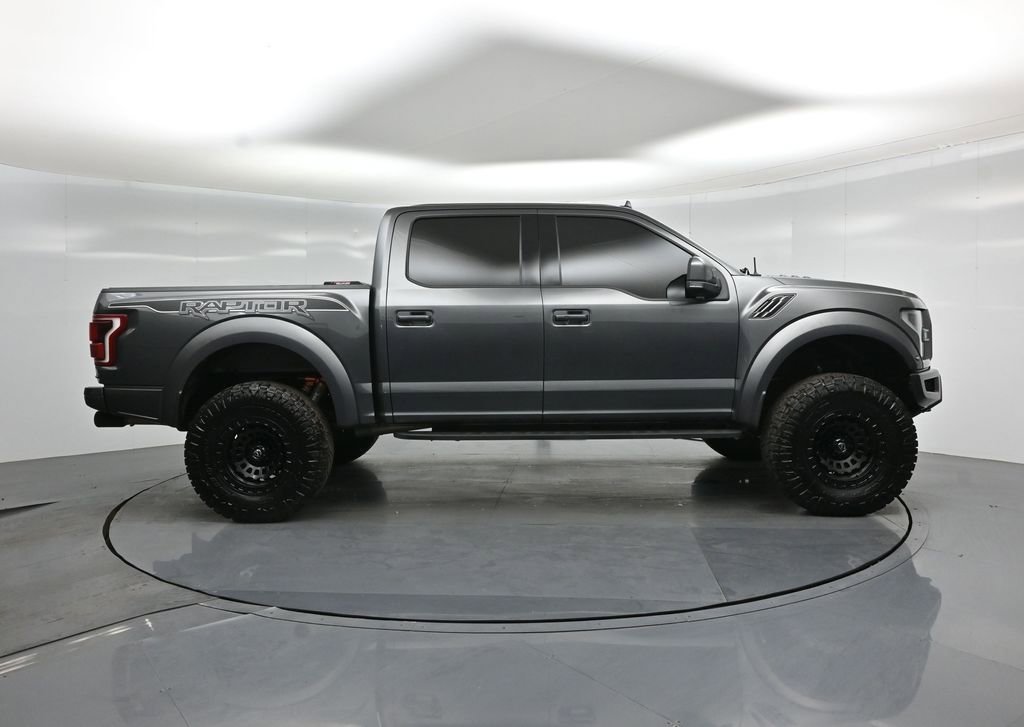 Used 2019 Ford F150 Raptor w/ Equipment Group 802A Luxury AWD/4WD image 27