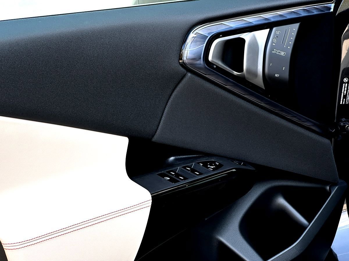 New 2026 BMW X3 xDrive30 w/ Premium Package image 11