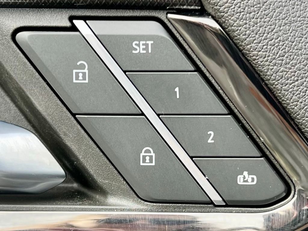 Used 2022 GMC Sierra 1500 AT4 w/ AT4 Premium Package image 31