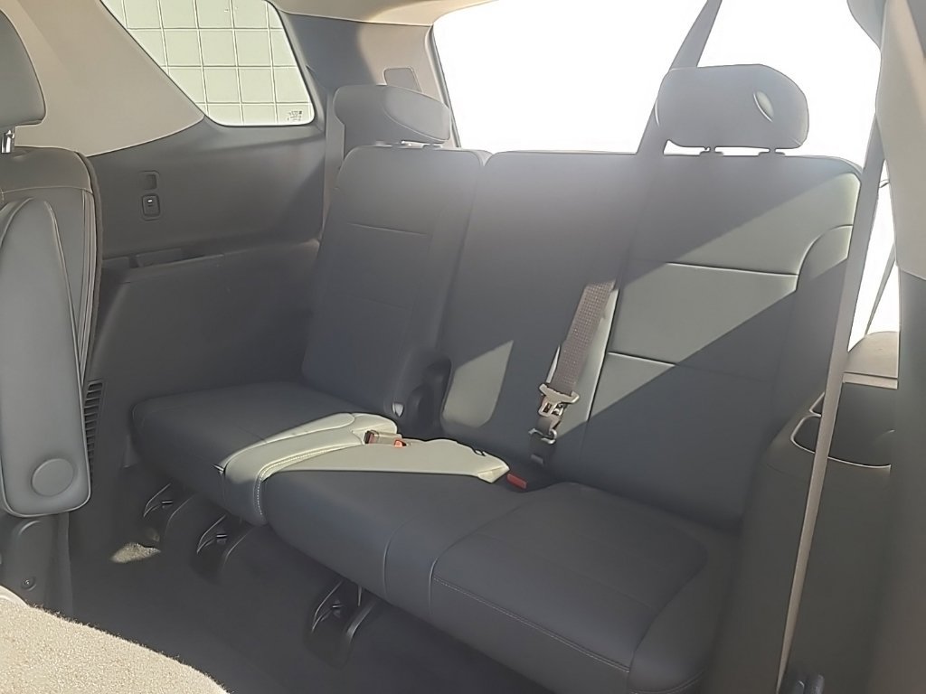 Used 2021 Chevrolet Traverse LT AWD/4WD image 18