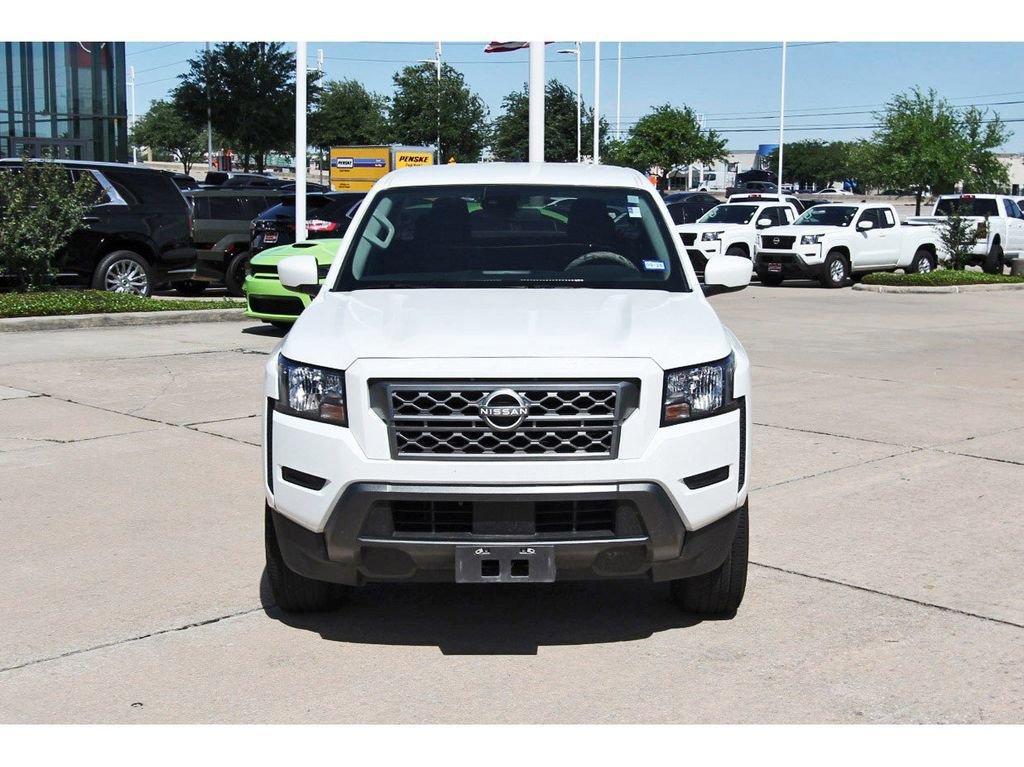 Used 2024 Nissan Frontier SV w/ Technology Package image 8