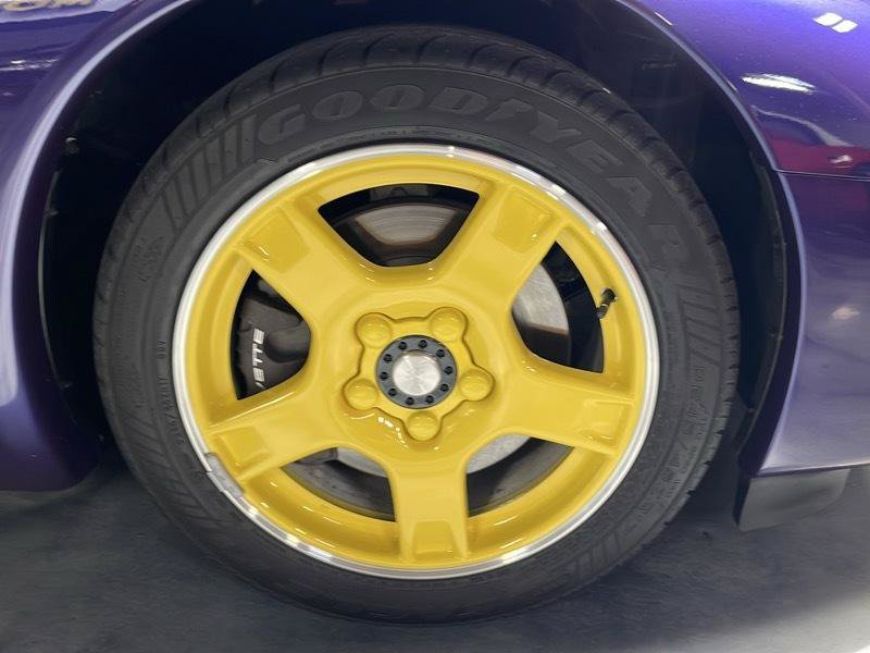 Used 1998 Chevrolet Corvette Convertible w/ Memory Pkg RWD image 19