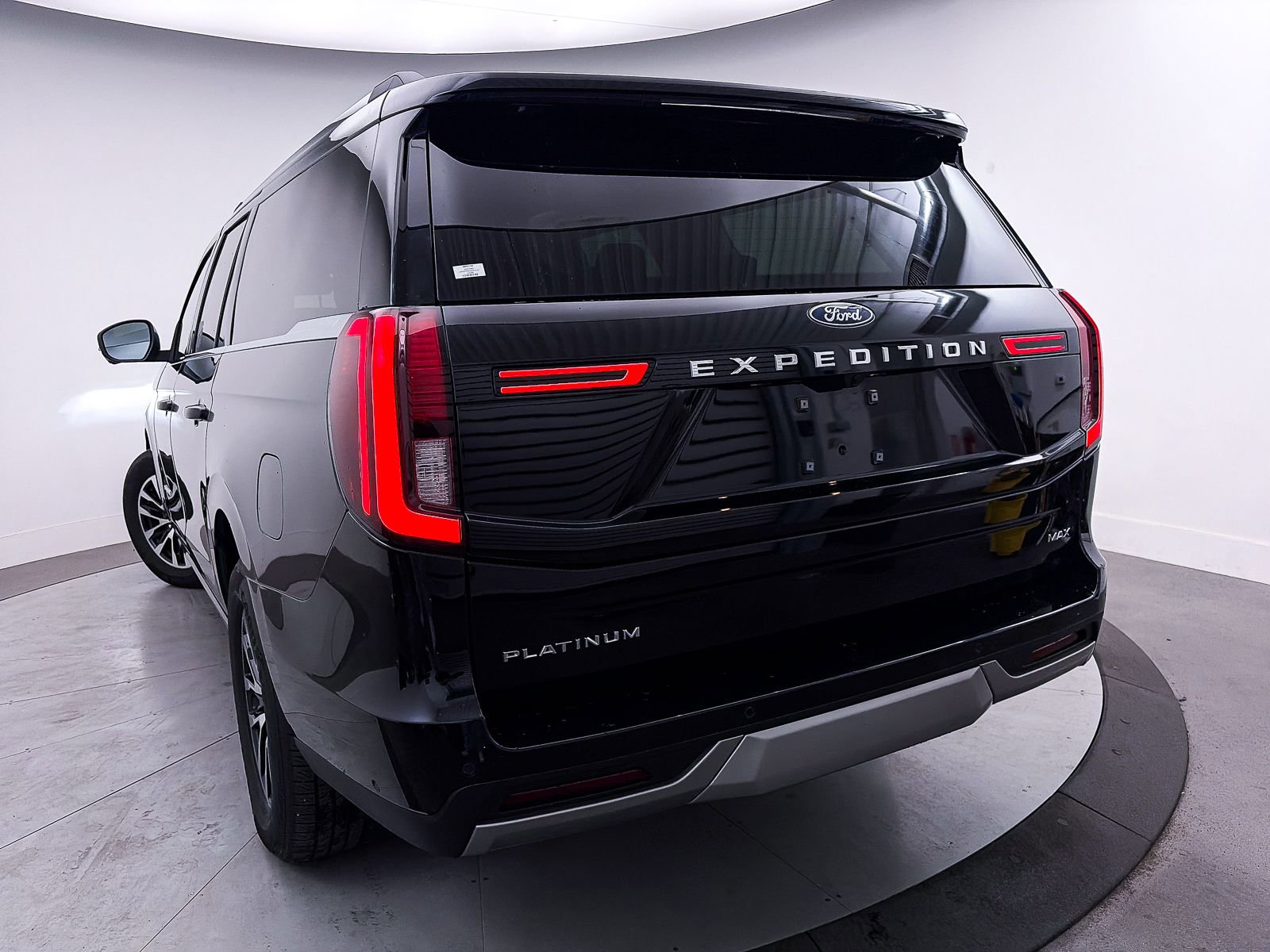 Used 2025 Ford Expedition Max Platinum image 23