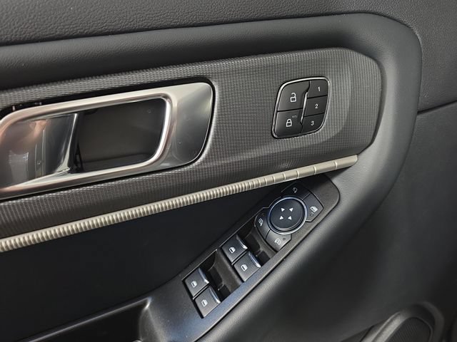 Used 2026 Ford Explorer ST AWD/4WD image 21