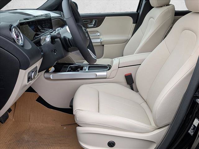 New 2026 Mercedes-Benz GLB 250 4MATIC image 4